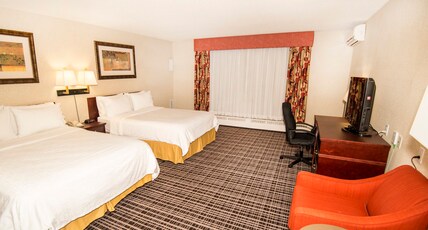 Holiday Inn Express Red Deer, an IHG Hotel Room Type - 2 Queen Beds Standard