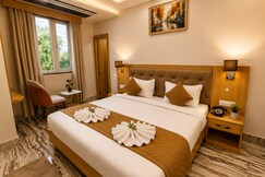 Hotel Kashi Crown