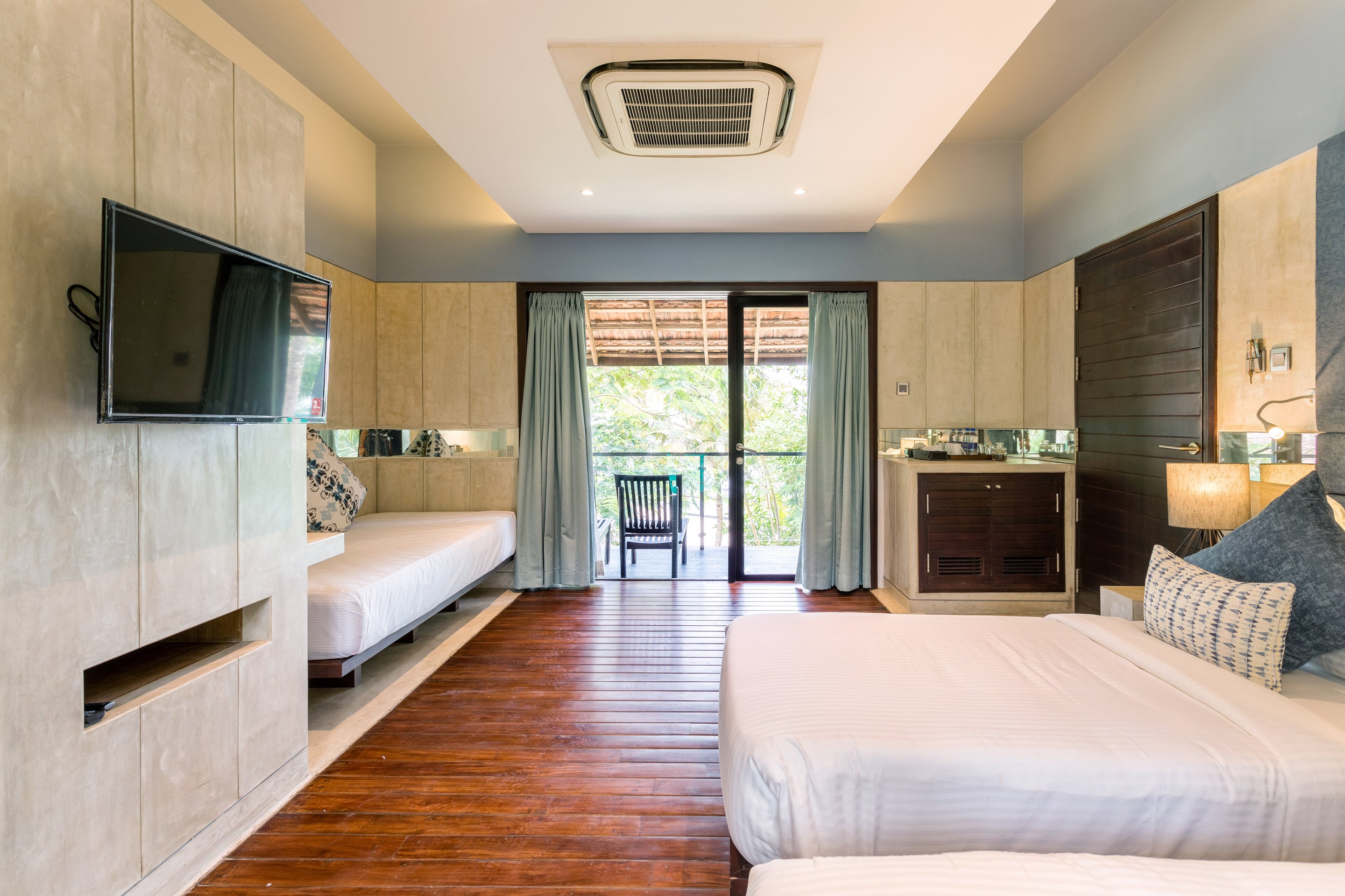 Leleela - A Boutique Backwater Resort - Tap to explore photos