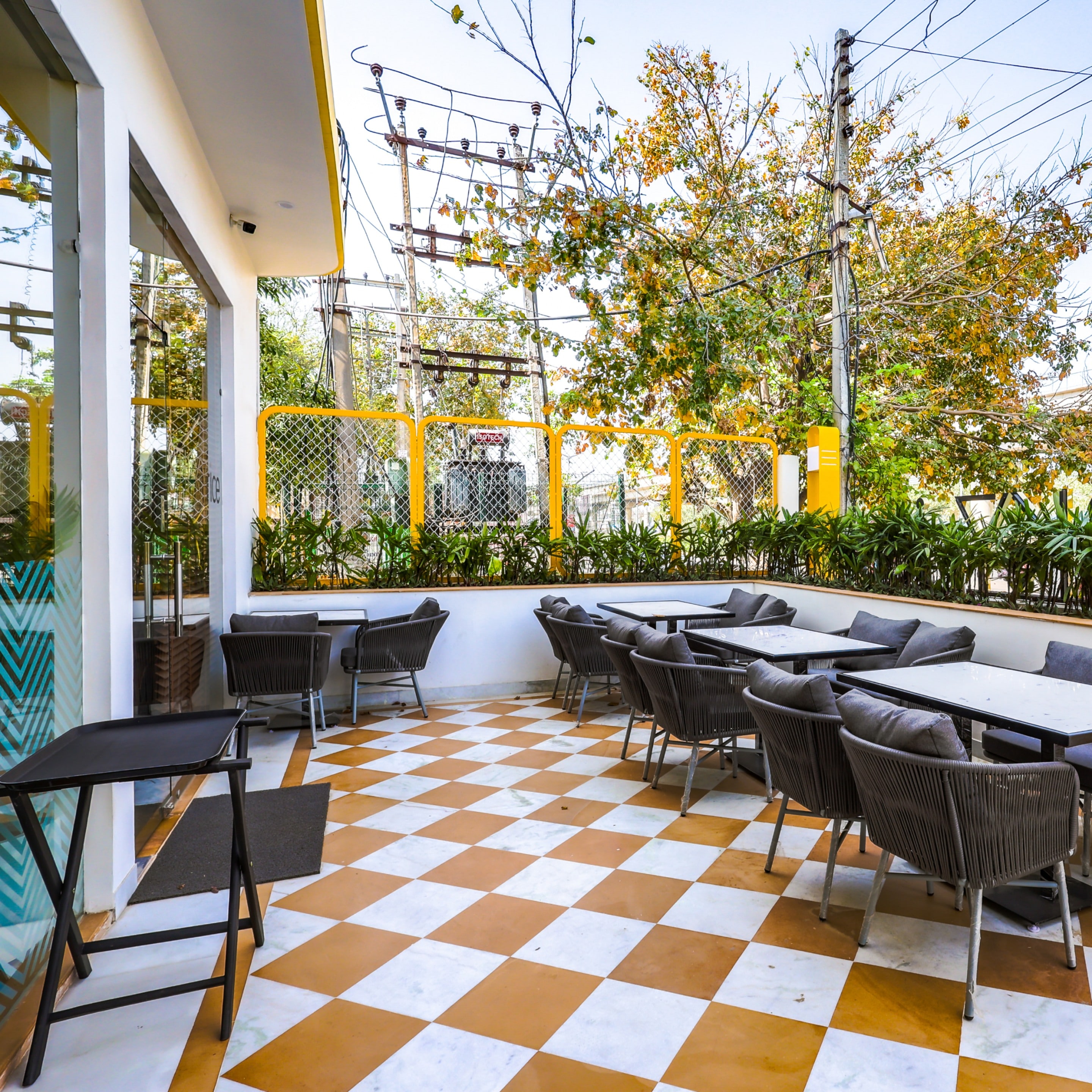 Bloom Hotel - Golf Course Road, Sector 43 - Tap to explore photos