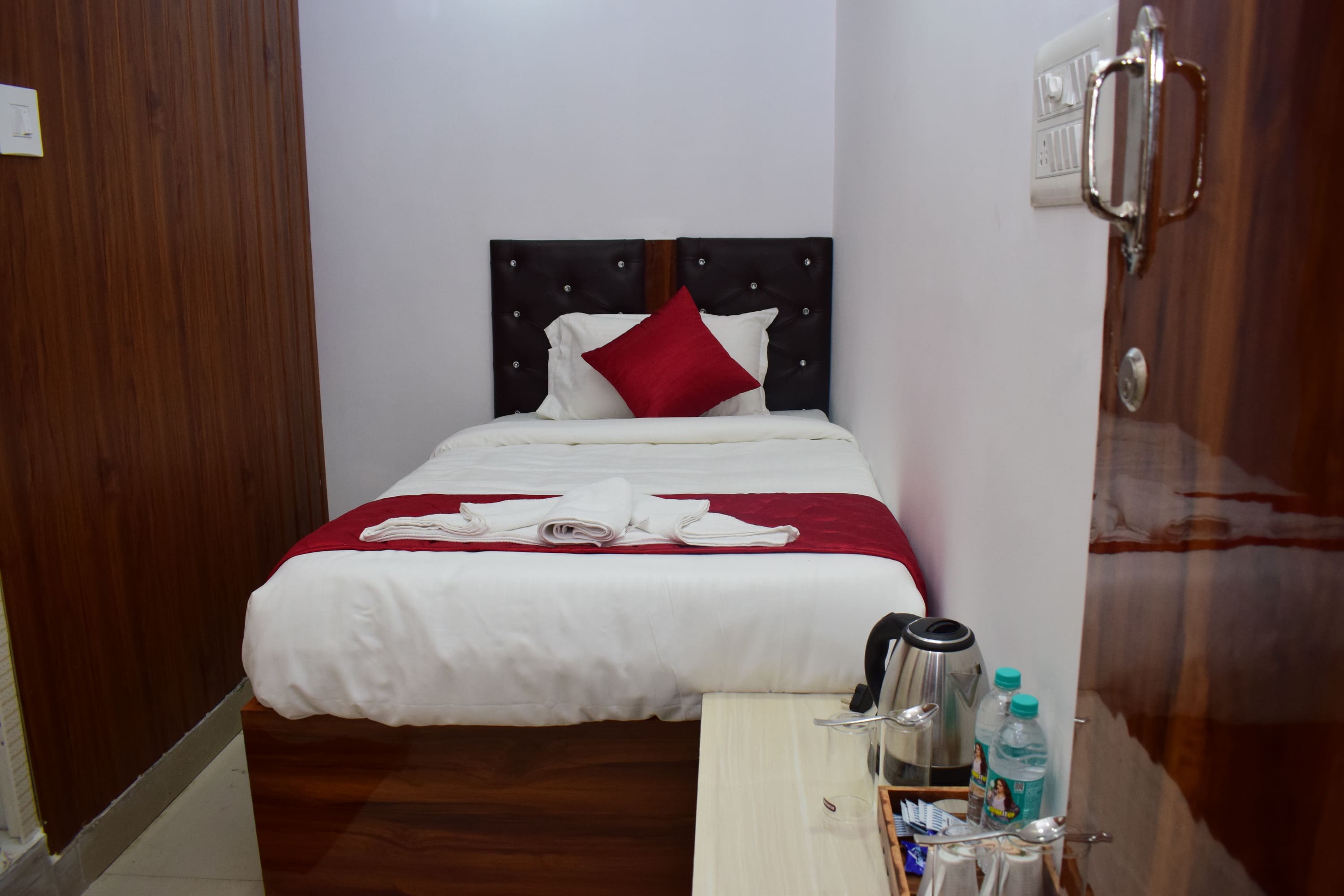 Nexus inn Luxury Stay Hotel - Tap to explore photos