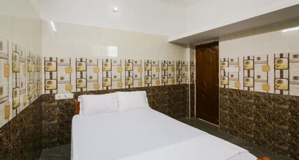 THIRUGNANASAMANDHAM ROOMS Room Type - Standard Rooms
