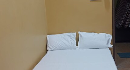 Padharo Sa HomeStay Room Type - Family Room with Private Bathroom