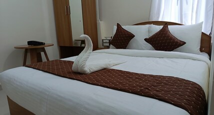 SM RESIDENCY Room Type - Classic Room