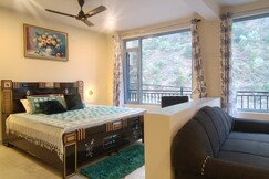 The Cozy Cove Apt at Dharamshala