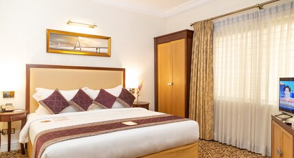 Royal Park Residence Hotel Room Type - Suite Room