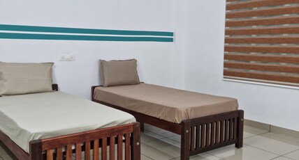 Golden Sands Apartments Kundanoor Room Type - Standard Non AC Room