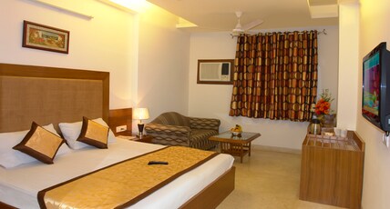 HOTEL APRA DELUXE Room Type - Super Deluxe