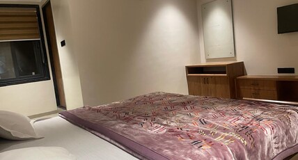 Hotel Shree Palace. Room Type - Luxury King Bed Room with City View