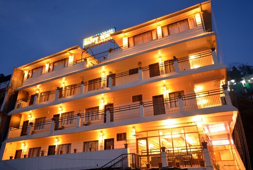 Hotel Happy Home- The Lake Paradise @Mall Road
