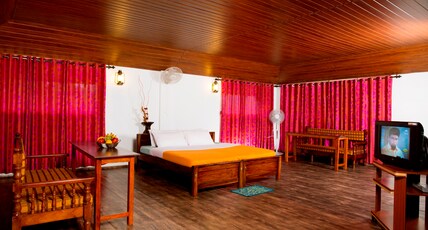Rock Haven Wayanad Experiences Room Type - Mountain View Ethnic Penthouse