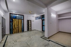 Super Hotel O Rajbanshi Nagar