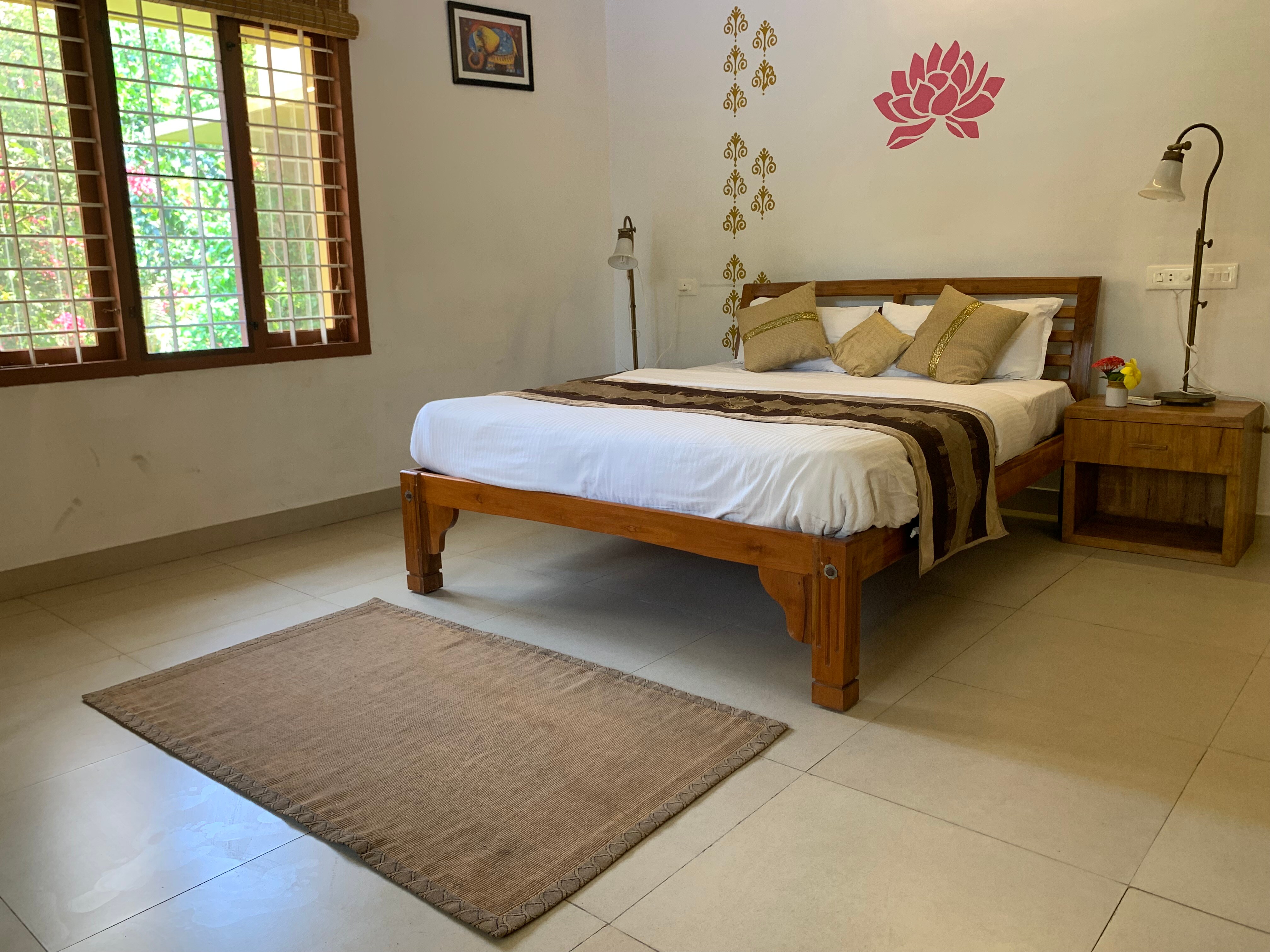 Almanda Guest House - Tap to explore photos