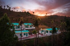 TRH Ekuketh | Rooms & Caretaker