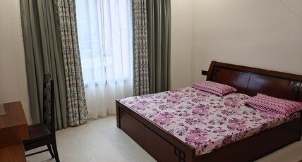 Serene Villa 36 Suites and Apartments Room Type - Emerald Suite with AC