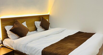Sitaram Guest House Room Type - Delux Room