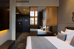 art'otel Amsterdam powered by Radisson Hotels
