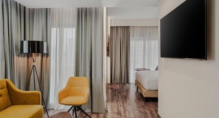 DoubleTree by Hilton Addis Ababa Airport Room Type - KING CORNER ROOM