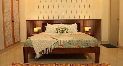Pinewood hotel Room Type - Deluxe Room