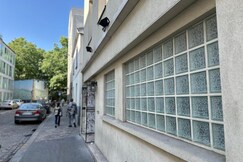 Merryl hotel