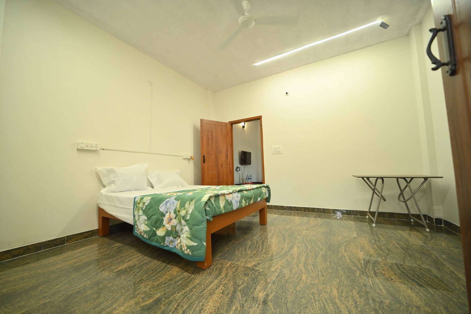 Coorg Holiday Homestay - Tap to explore photos