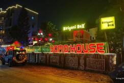 Address of Hotel YOMO House (5min walk from beach)