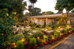 HOTEL TOPPERS CORNER