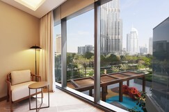 ELIVAAS Curated 3BR with Burj Khalifa View, Heart of Downtown