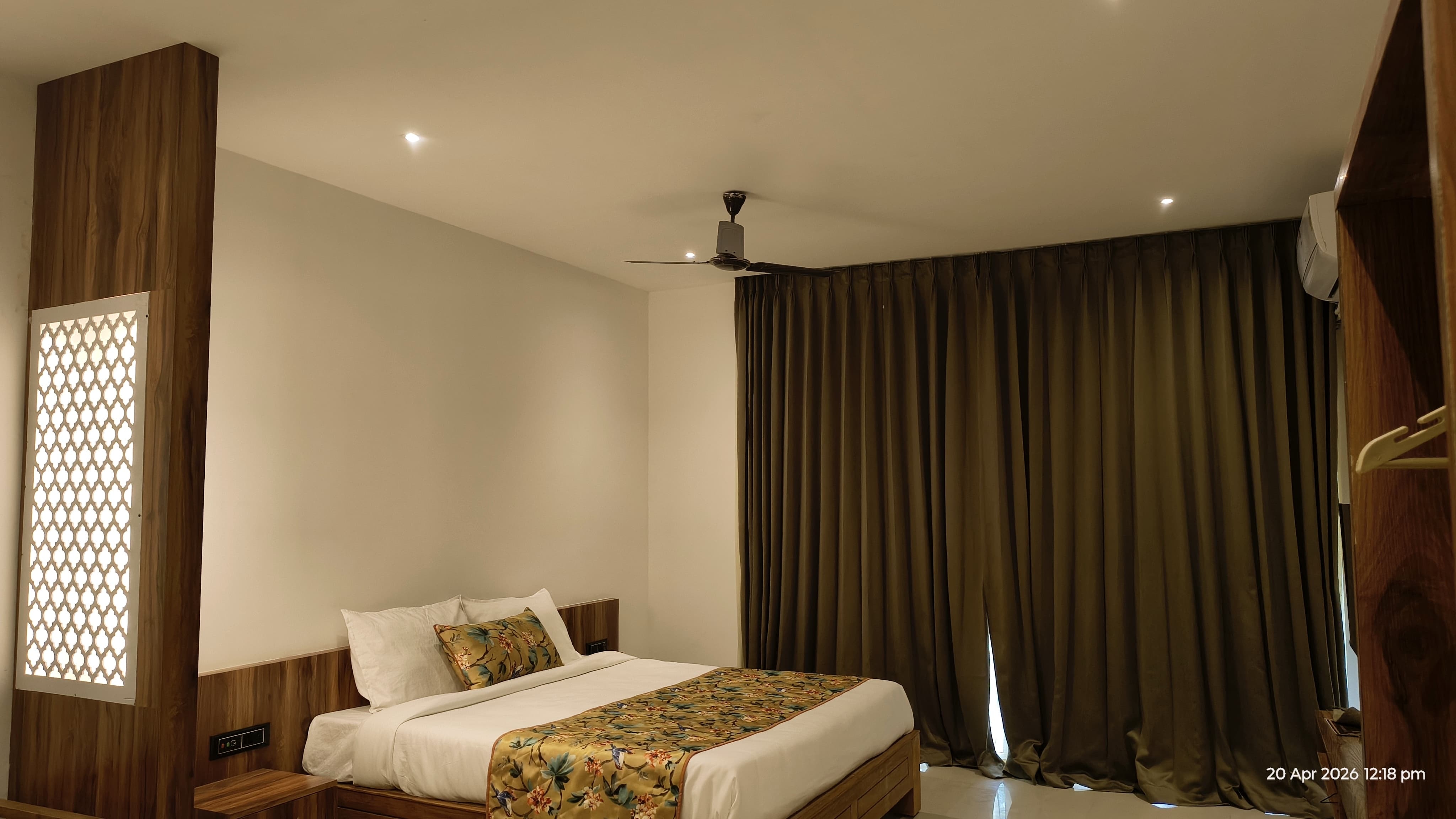 Kaziranga Eco Village Resort - Tap to explore photos