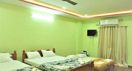 Hotel Jayaram Residency Room Type - Deluxe4-Cot Beded Room