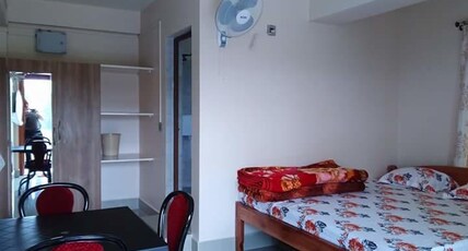 Pine Hill Home Stay Room Type - Deluxe Double Room