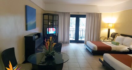 Paradise Garden Hotel and Convention Boracay Powered by ASTON Room Type - Premier Wing Deluxe