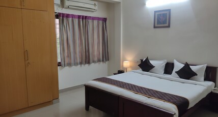 Starlight Hotels OMR Thoraipakkam Room Type - Deluxe Balcony