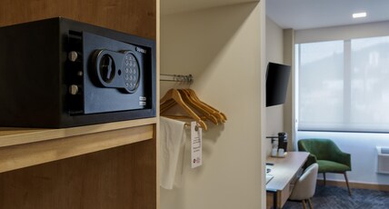 Best Western Plus Hotel Terraza Room Type - 2 Double Beds, Non-Smoking, Full Breakfast