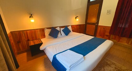 Brownie River View Room Type - Deluxe Room