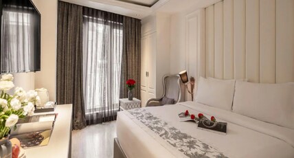 A&EM Saigon Hotel Room Type - Premium Deluxe Double Room - Afternoon Tea