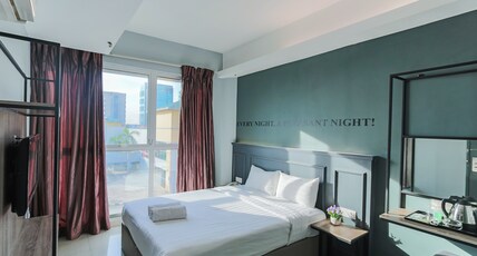 HOTEL 99 BANDAR PUTERI Room Type - Deluxe Queen City View