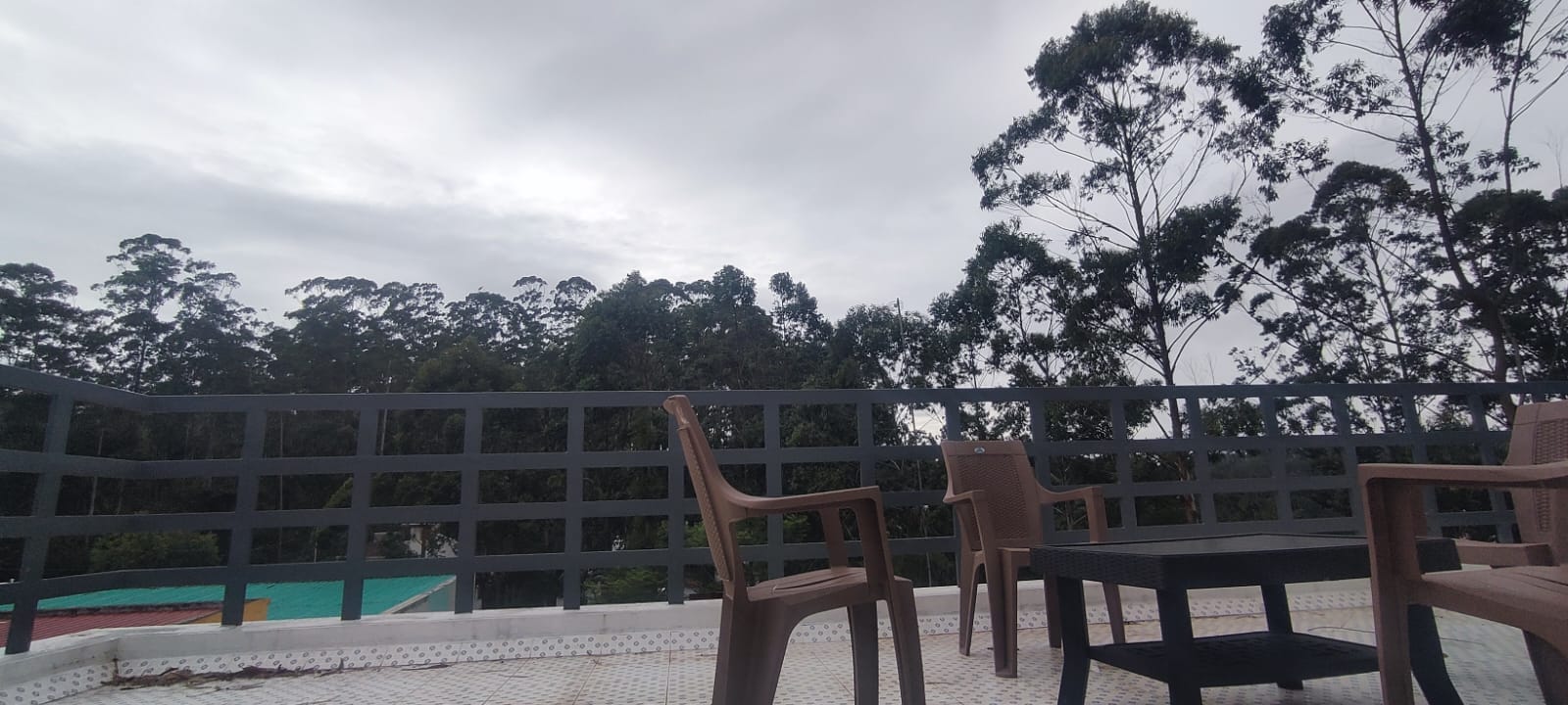 Stylish 2BHK BluVillaa Yercaud - Tap to explore photos