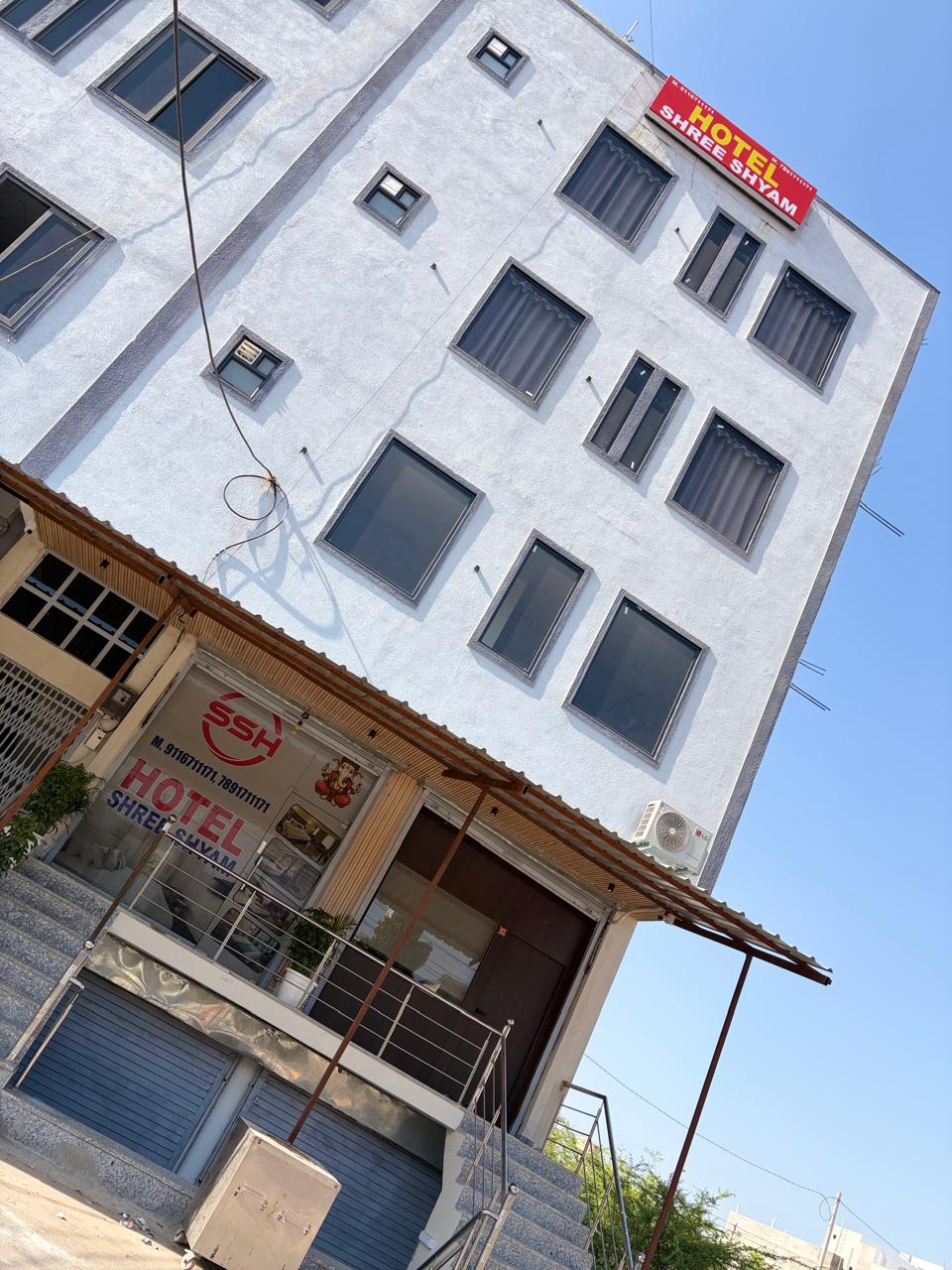 Hotel Shree Shyam and Restaurant - Tap to explore photos