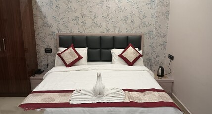 MAA AMBICA ROYAL HOUSE Room Type - SUITE ROOM MAA AMBICA ROYAL HOUSE Room Type - SUITE ROOM