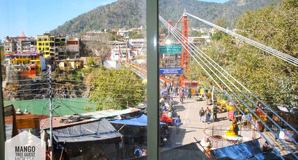 The Mango Tree | Rooms Dorms Room Type - Queen Room Single Bed with River View
