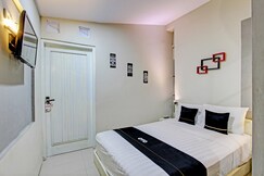 Capital O 93450 Hotel D'lala