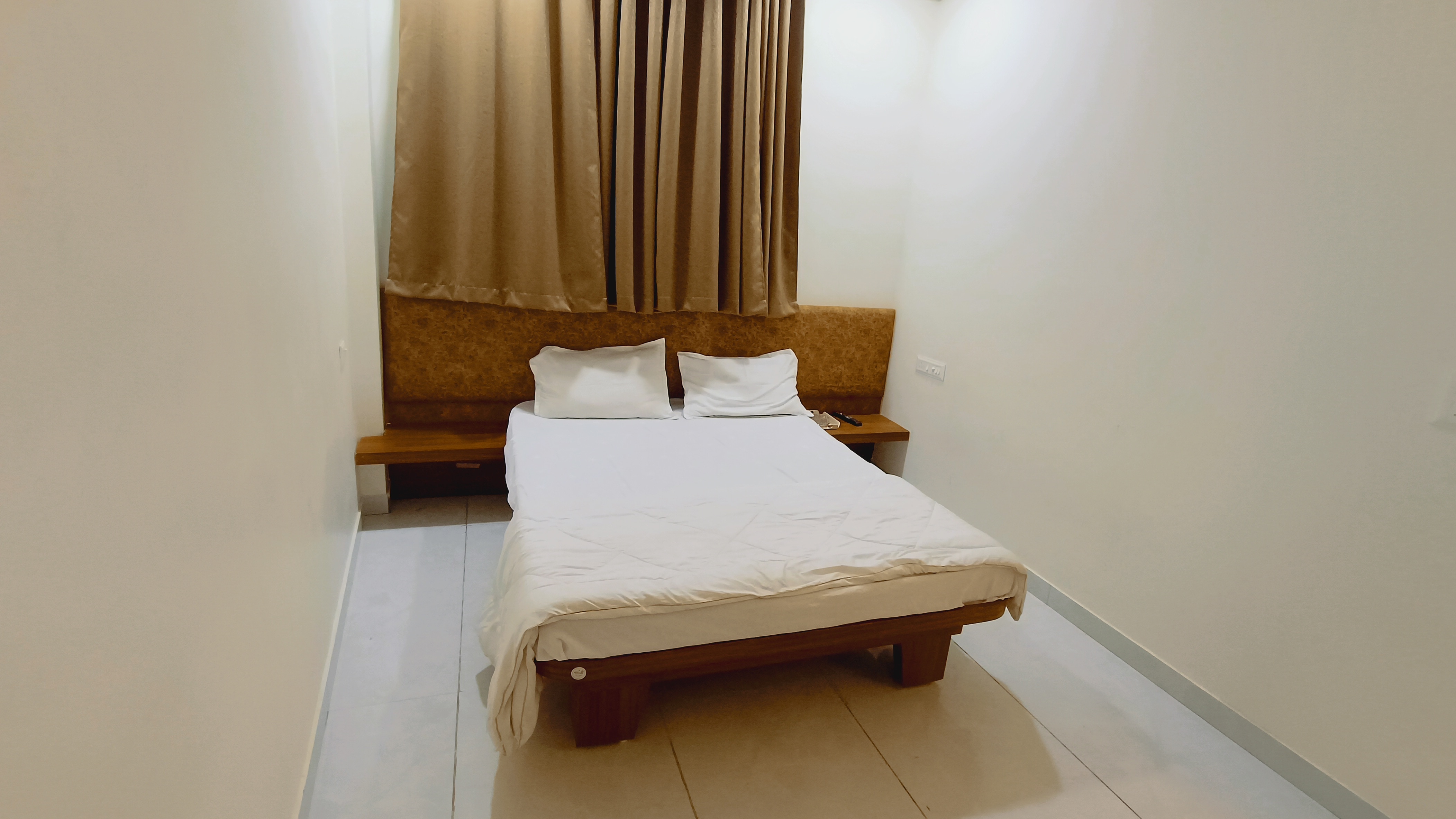 hotel shree sanwariya Inn - Tap to explore photos
