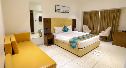 Palm Greens Club Room Type - Coral Superior (King or Twin)