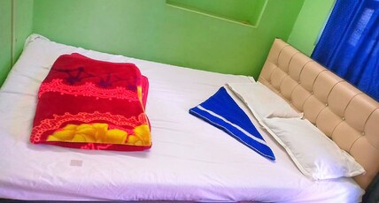 Hotel Aheli Room Type - AC Comfort