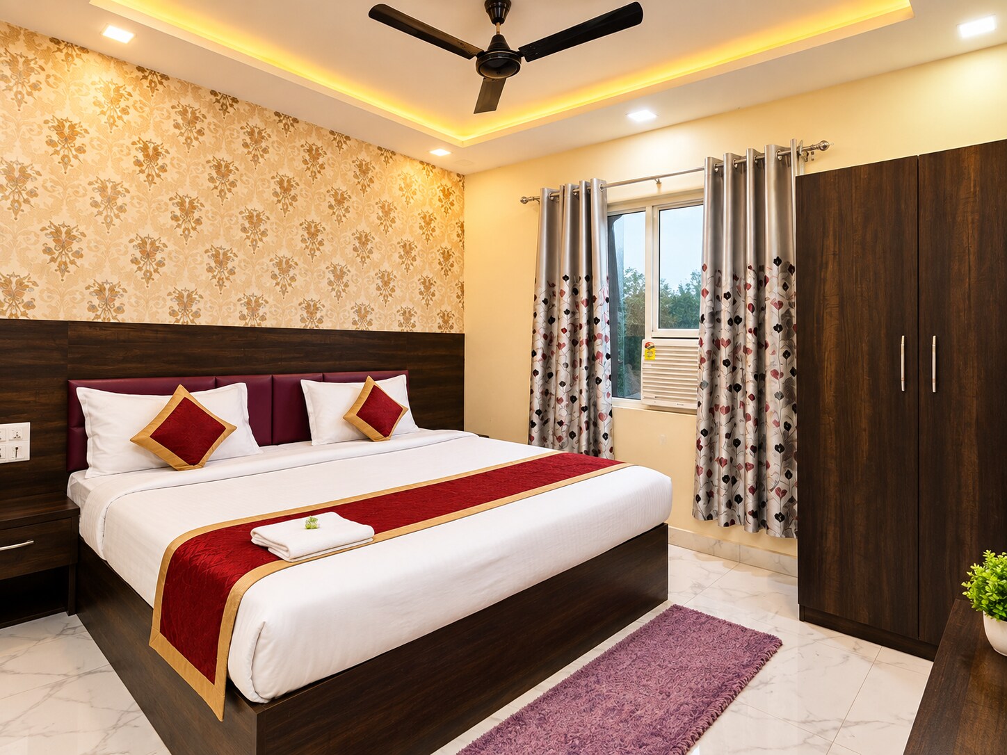 Hotel VK Inn, Near Prayagraj Junction - Tap to explore photos