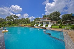 Rainforest Villa & campsite