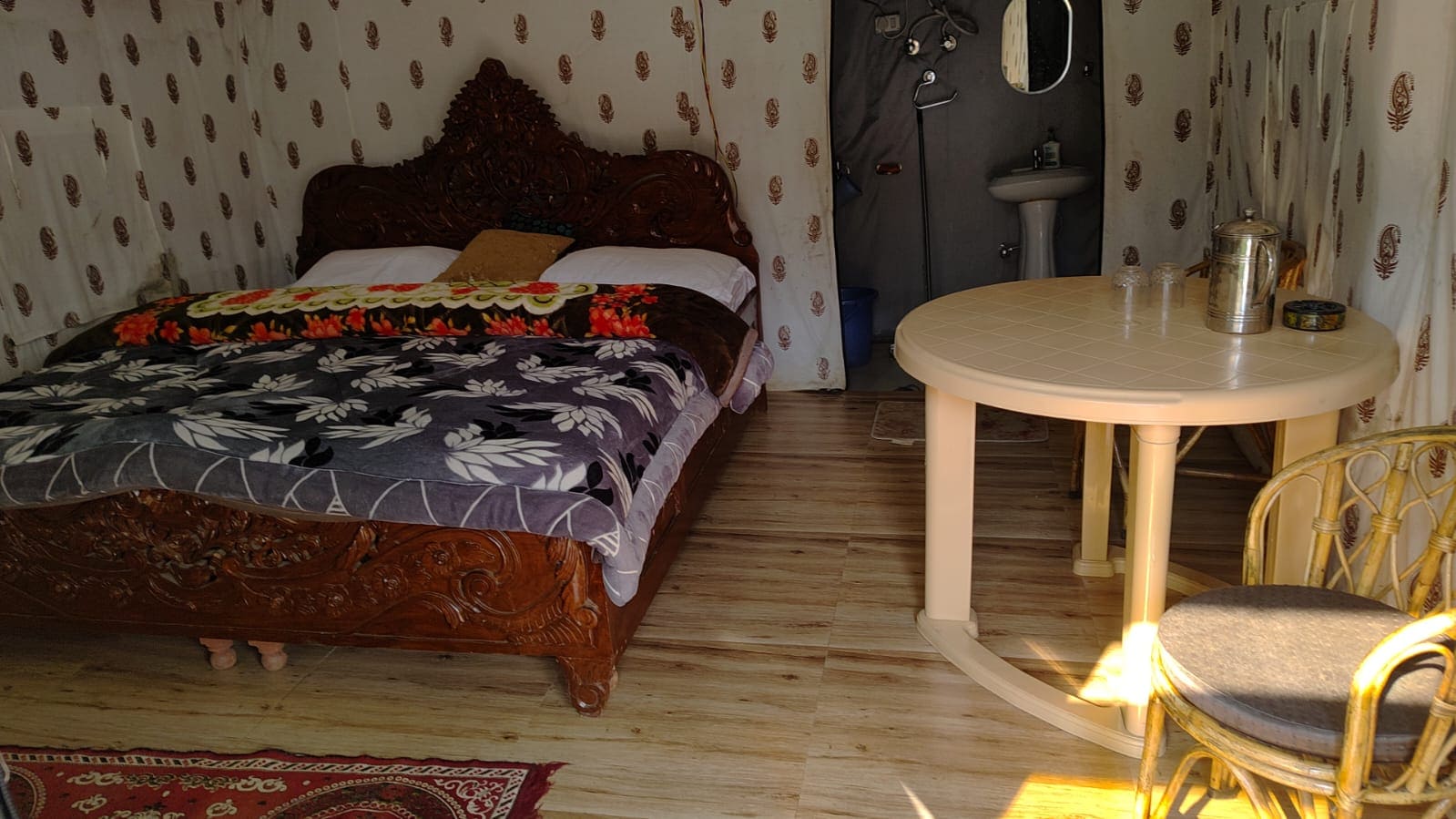 Auli Goldcrest - Tap to explore photos