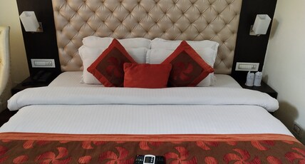 Hotel Triund Heights Room Type - Premium Room AC