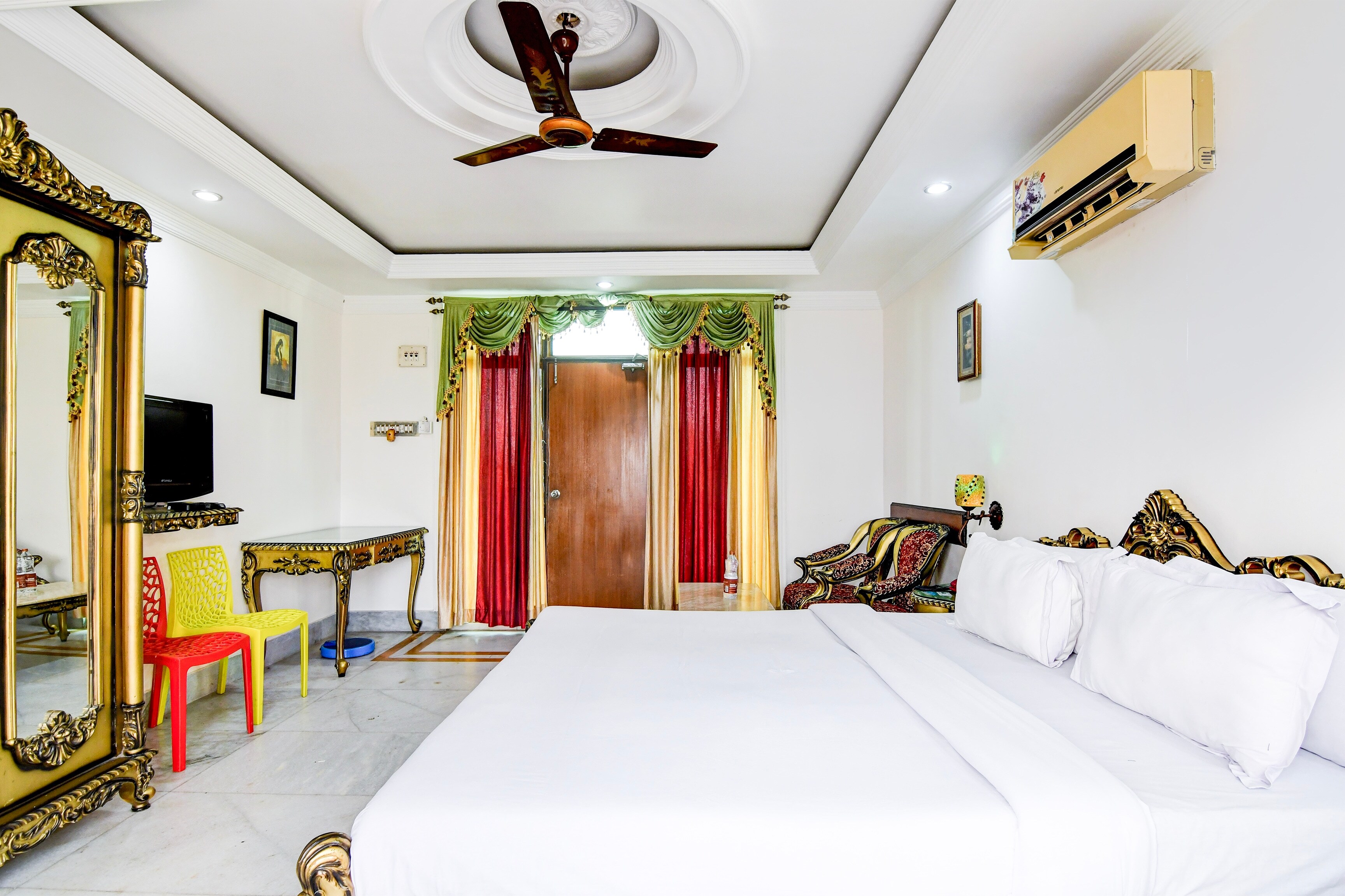 Palette - Hotel ICON Bakkhali - Tap to explore photos